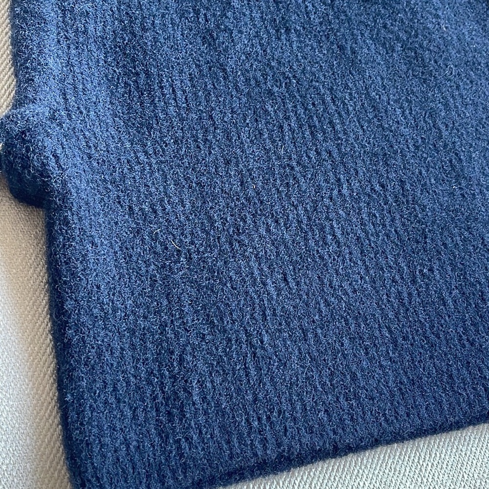 HOODIE - Picture 2 of 6